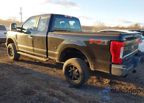 2017 Ford F-250 Xl из США, поврежденный, VIN 1FT7X2B63HEB83626